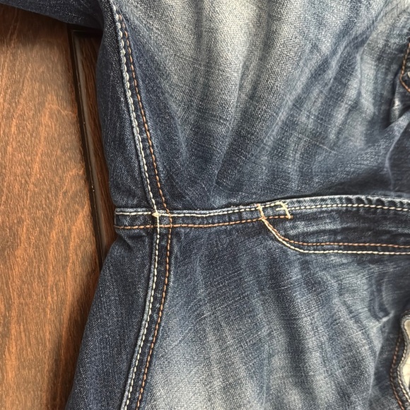 ARIAT - Picture 5 of 6